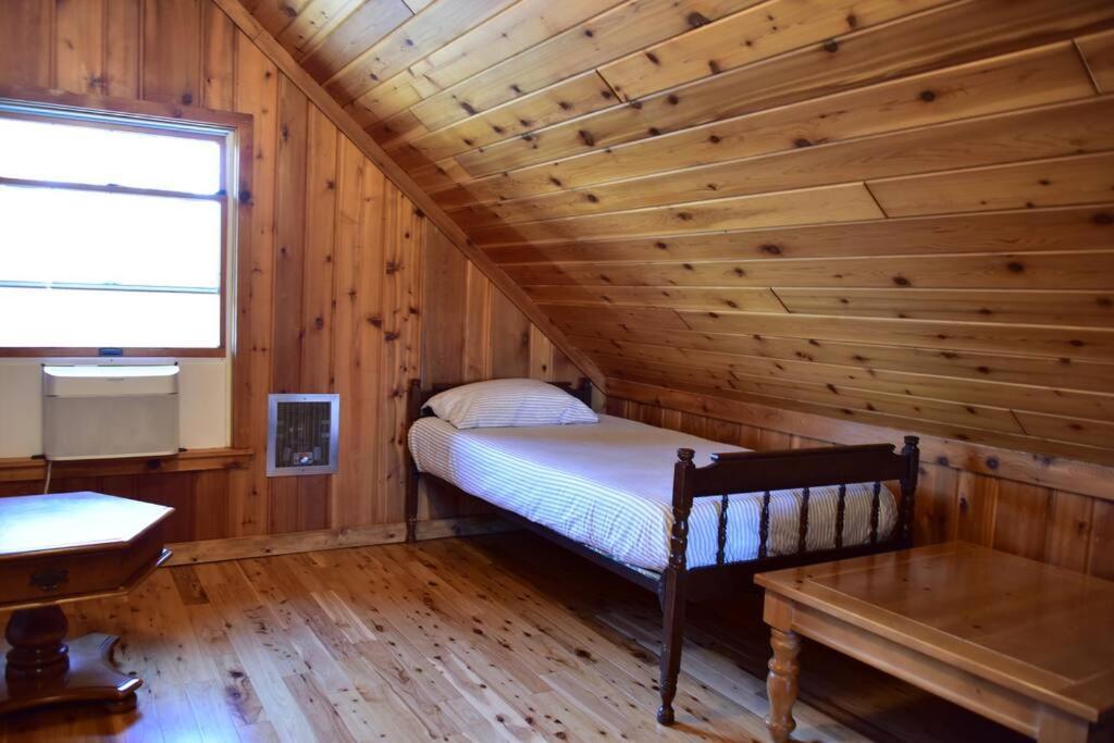 Quiet And Comfy 3Bed/2Bath - Chalet With Hot Tub. Cedar Eksteriør bilde