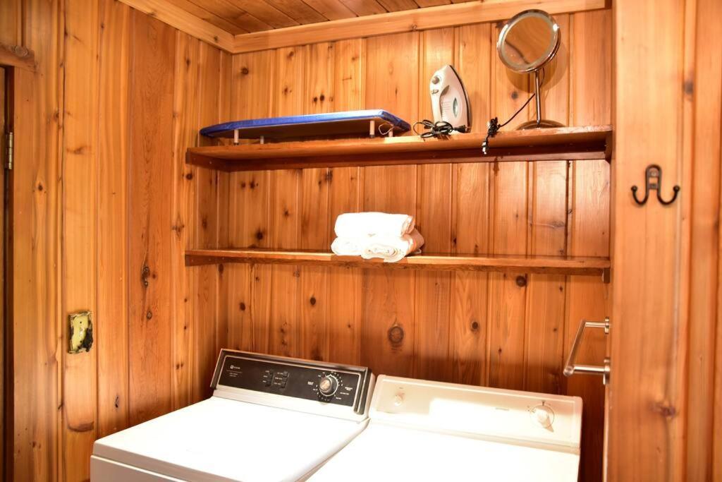 Quiet And Comfy 3Bed/2Bath - Chalet With Hot Tub. Cedar Eksteriør bilde