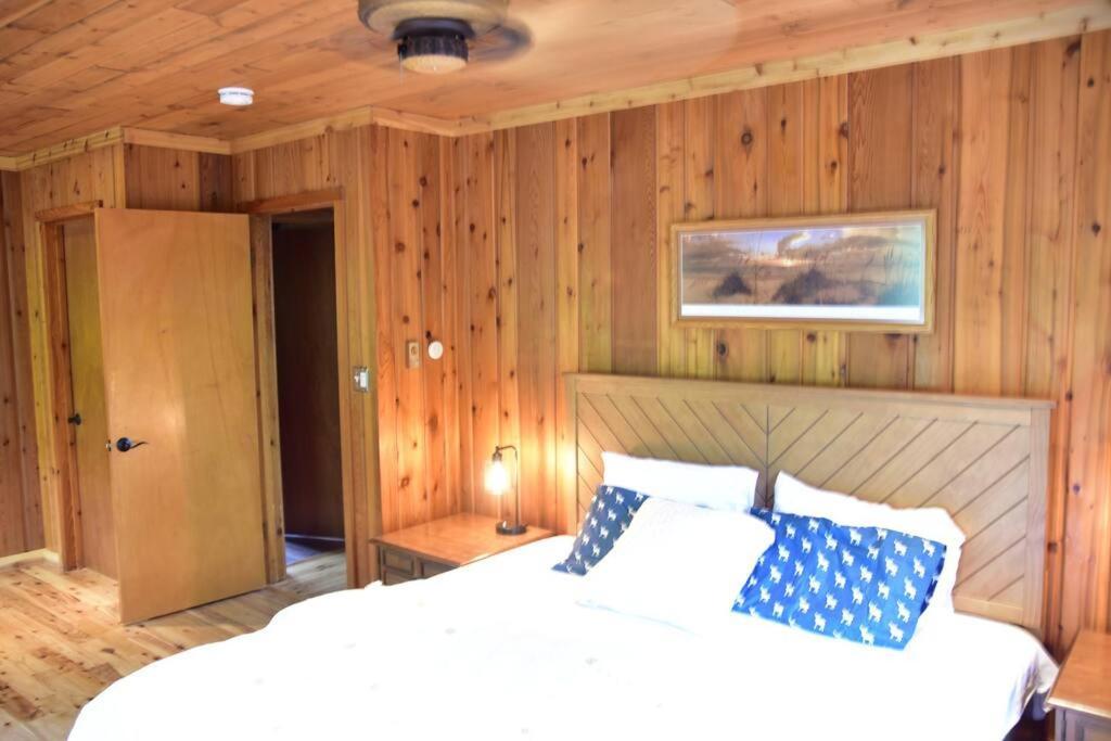 Quiet And Comfy 3Bed/2Bath - Chalet With Hot Tub. Cedar Eksteriør bilde